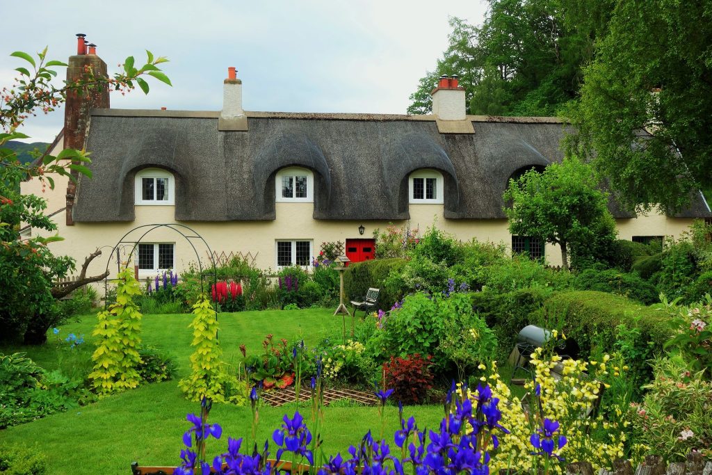 Content image for The Quaint Charm of a Lighthouse Keeper’s Cottage